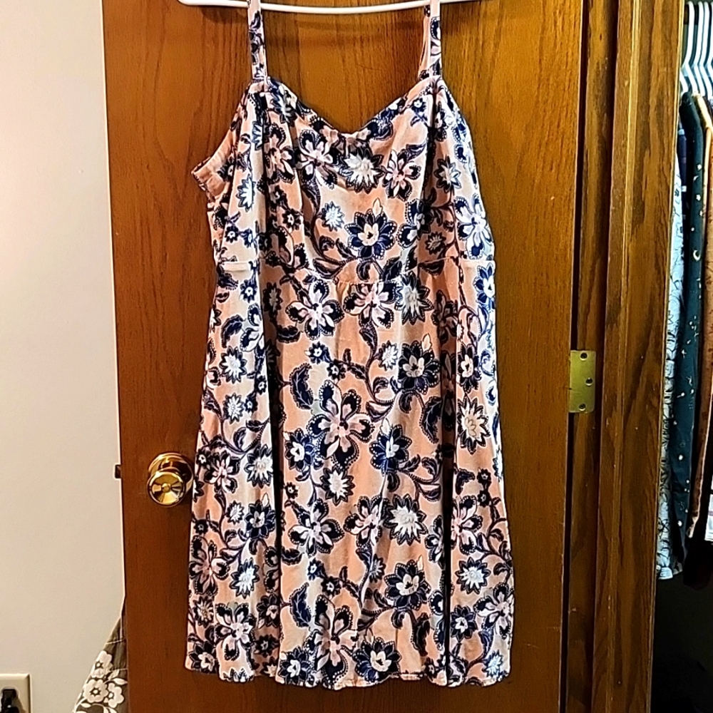 Torrid size 2 midi floral dress pink and blue